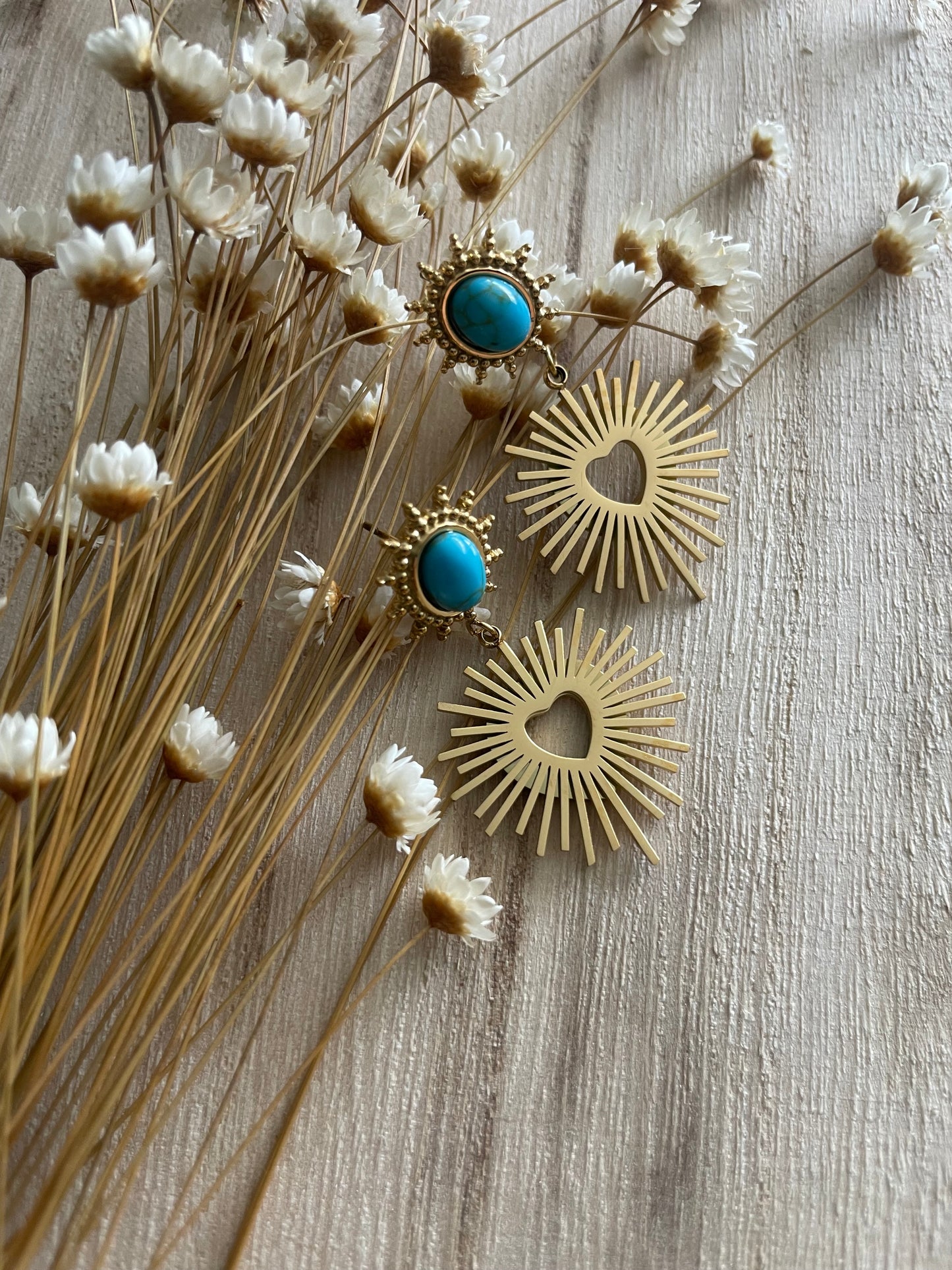 Turquoise Heart Sun Drop