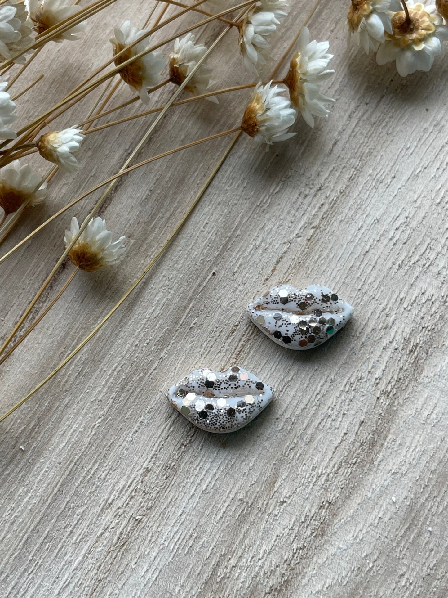 Kiss Studs