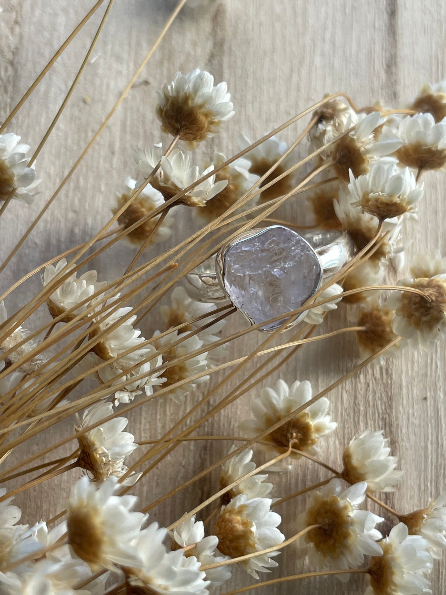 Light Amethyst Organic Round