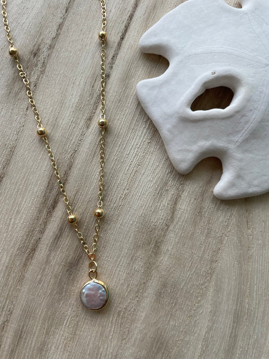 Small Pearl Pendant Necklace