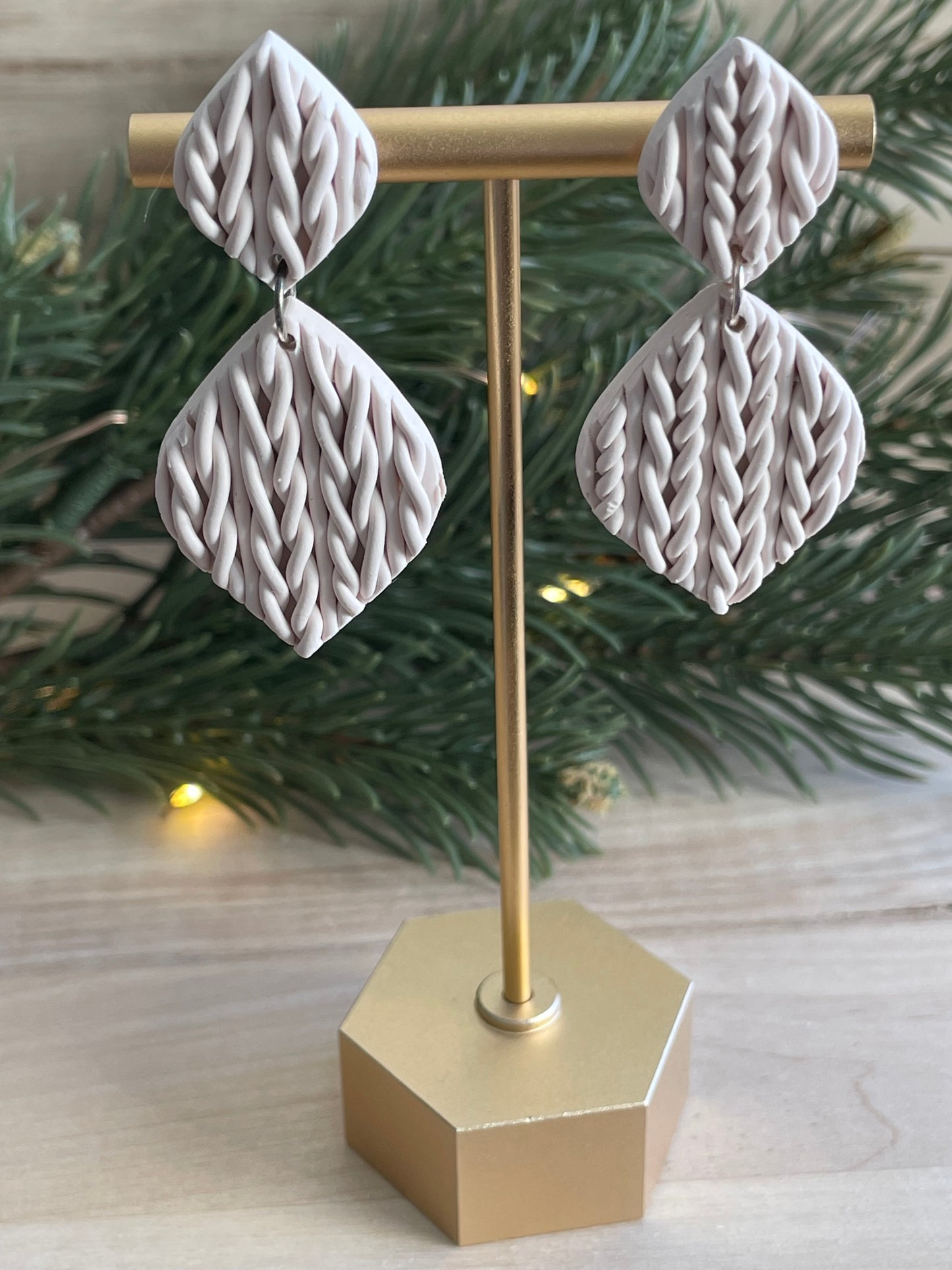 Millie Sweater Dangle in Snowfield