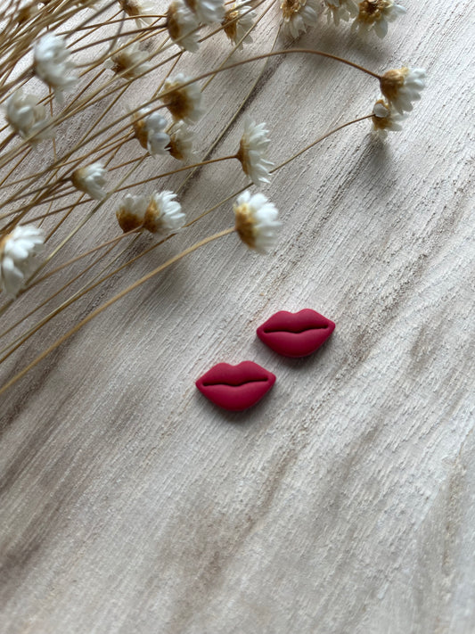 Kiss Studs