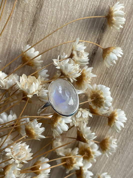 Moonstone Oval Type 2