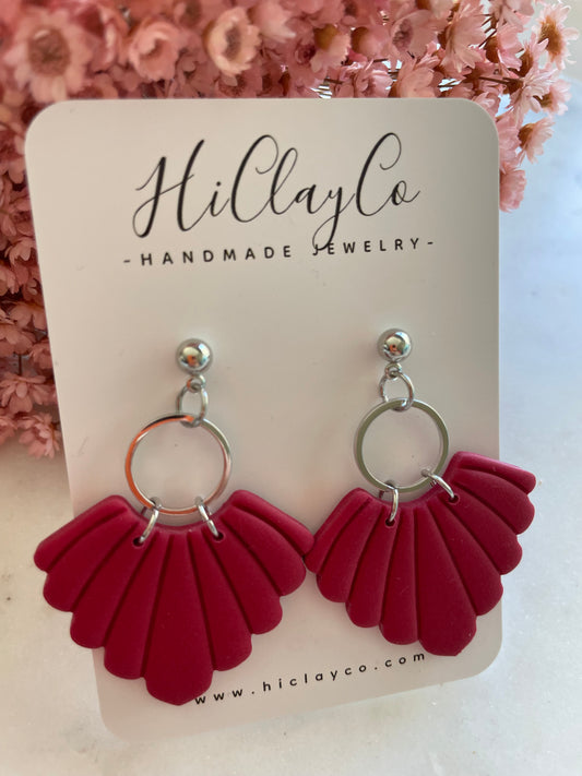 Romance Dangle / Wine